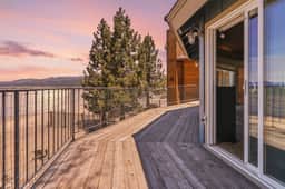 Private Beach, Lakefront Home, Close to Everything - Image 3