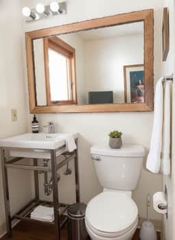 Cabin close to hiking trails and ski resorts - Image 3