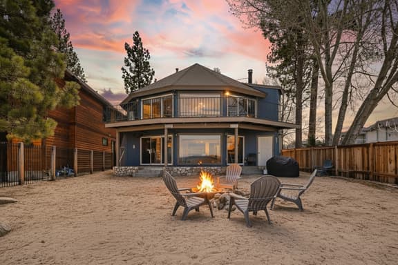 Private Beach, Lakefront Home, Close to Everything - Image 1